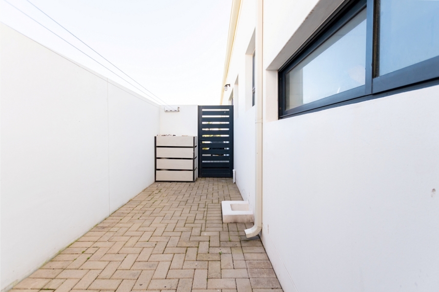 4 Bedroom Property for Sale in Shelley Point Western Cape